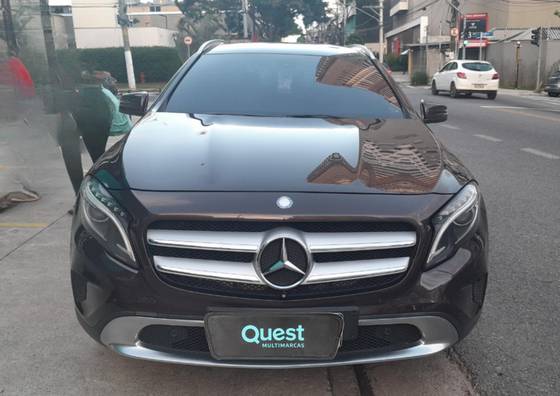 MERCEDES-BENZ GLA 200 1.6 CGI ADVANCE 16V TURBO FLEX 4P AUTOMÁTICO